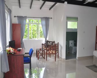 The Fence - Bentota