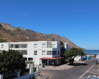 Le Bay Lodge - Gordon's Bay - Byggnad