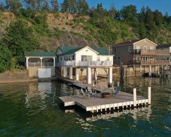 O’vr Water Cottage - Aurora - Edificio