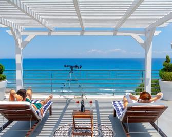 Panorama Suites & Spa - Stomio - Balcony