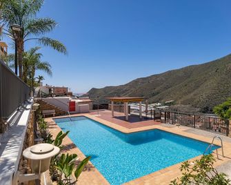 Stunning Apartment In Albuñol With Wifi - Albuñol - Piscina