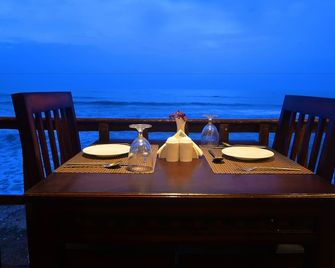 B'Canti Boutique Beach Resort - ורקאלה - חדר אוכל