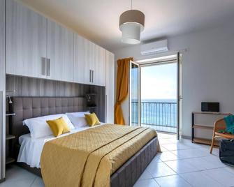 Seaview Cocò Home - Piano di Sorrento - Yatak Odası