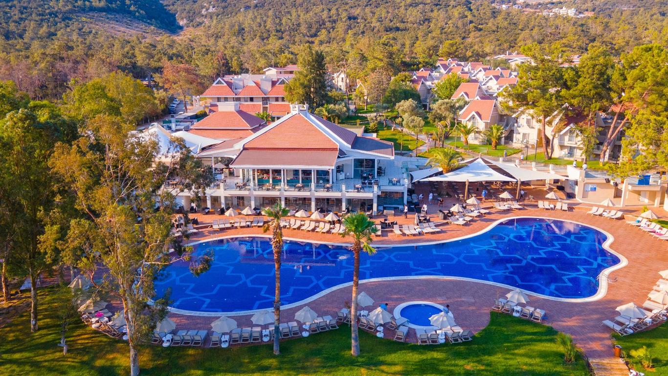 Long Beach Club Nature