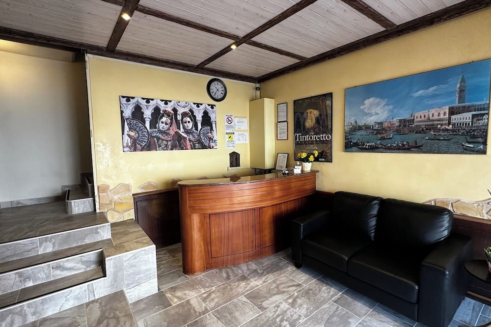 Nuova Locanda Belvedere - ונציה - דלפק קבלה