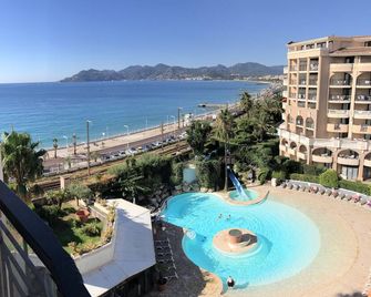 Cannes Apartment With Sea View And Airco - Cannes - Piscina