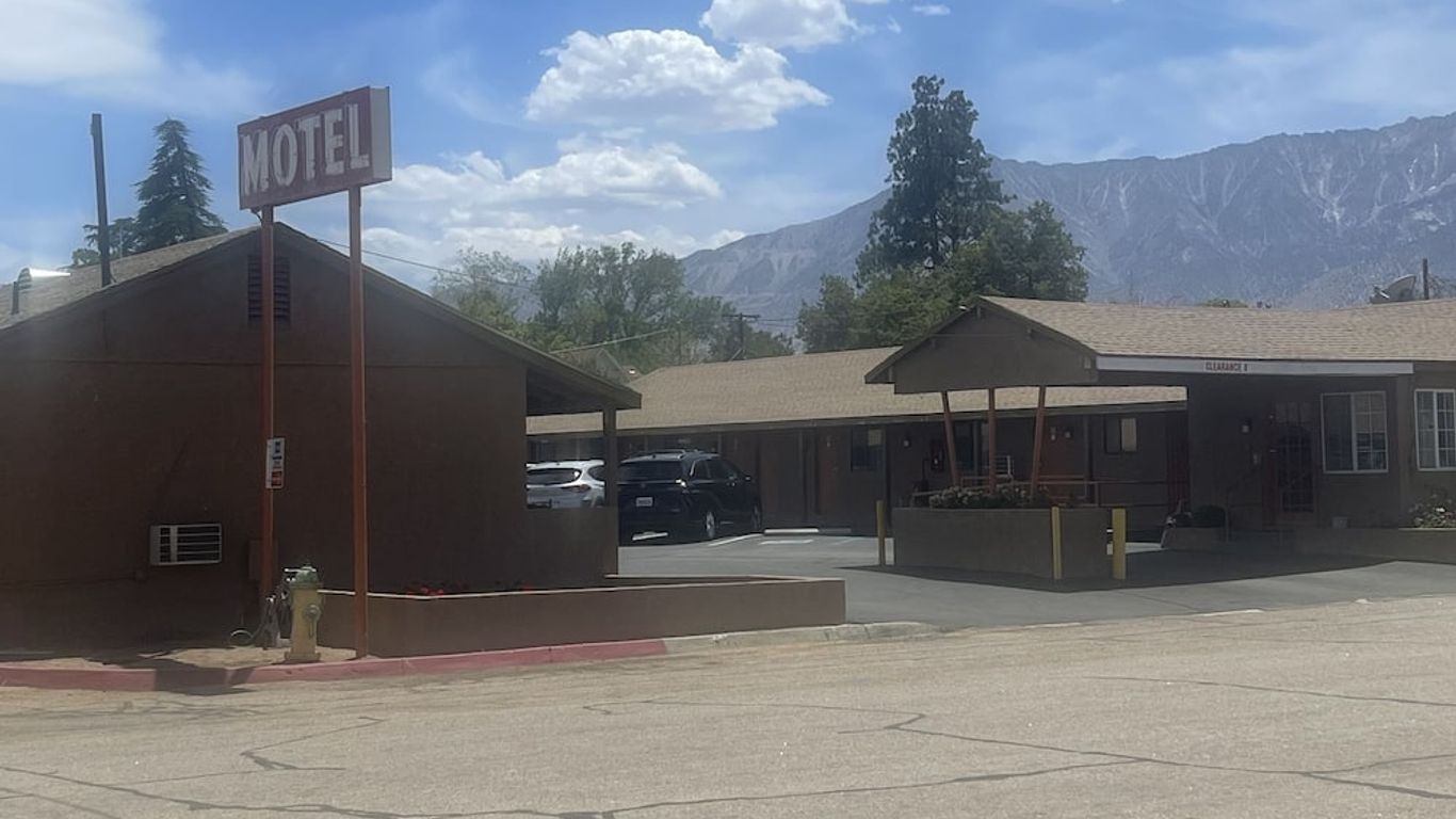 Lone Pine Budget Inn