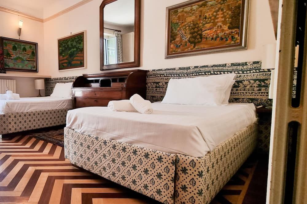 جويفي فينتيدج آند جورجياس 2 بد فلات نير سفورزيسكو كاسل - ميلان - غرفة نوم