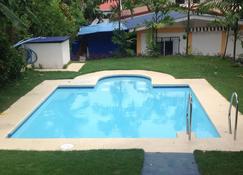 Pool Apartment With Hotelservice - Alcoy - Piscina
