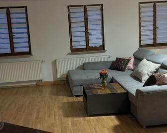 Pension Arthur 22 - Meißen - Wohnzimmer