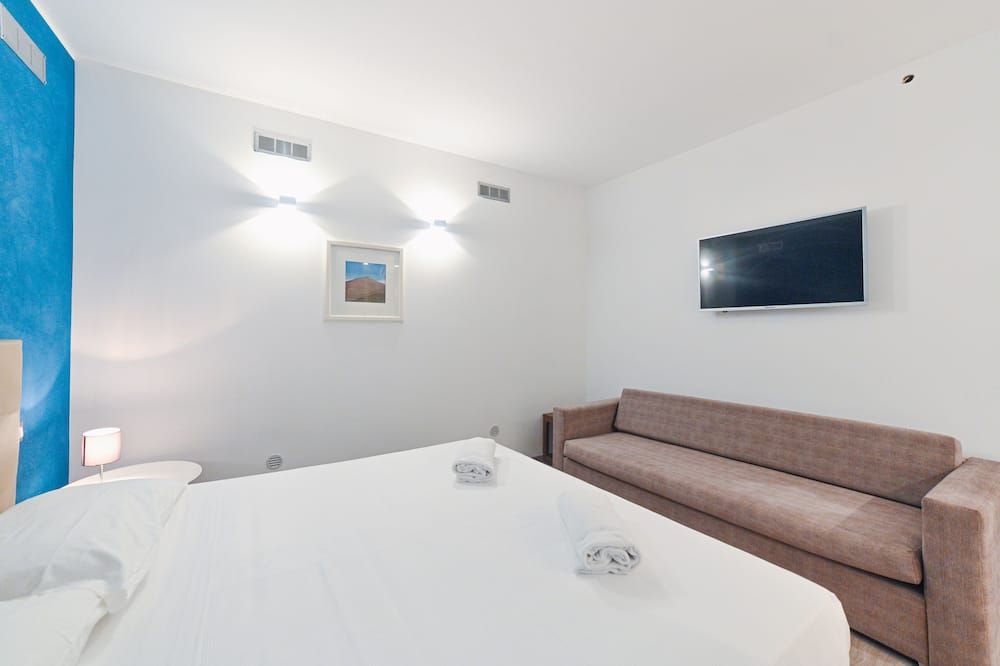 هوتل بايا ديلي سيريني