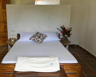 Pacific Waves Hostel & Surf - El Valle - Habitación