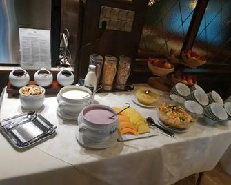Hotel Sonne Sole - Dobbiaco/Toblach - Buffet
