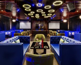 Bravia Hotel Manali Inn - מאנאלי - טרקלין