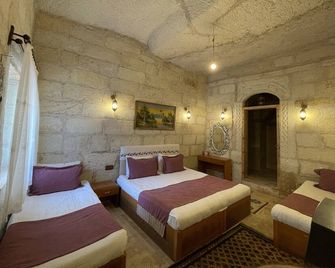 ديد كيف كوناك - اورغوب - غرفة نوم