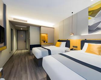 Home Inn Style Shanghai Pudong Airport - Shangai - Habitación
