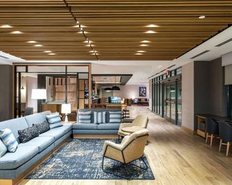 حياة بليس ألباني/ داون تاون - الباني (نيويورك) - ردهة