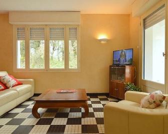 Vendee House Near Ocean In The Heart Of The Forest Between Sea And Marais - Longeville-sur-Mer - Salon