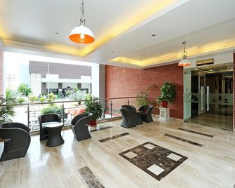 Golden Blossom Imerial Resorts - Lucknow - Lobby
