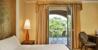 Romano Palace Luxury Hotel - Κατάνη - Βεράντα