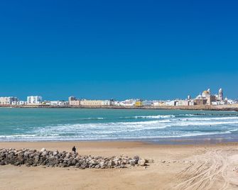Fully equipped pleasant holiday apartment | Close to Cádiz Cathedral - Cadice - Spiaggia