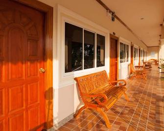 Thon Koon Resort - Surin - Patio