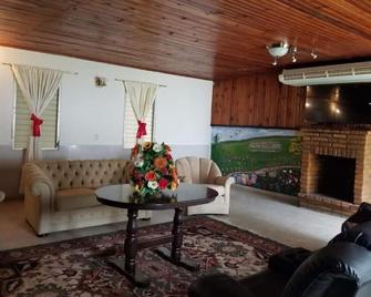 Estancia del Bosque Forest Guest House - Siguatepeque - Sala de estar