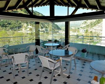 Grand White City Hotel - Berat