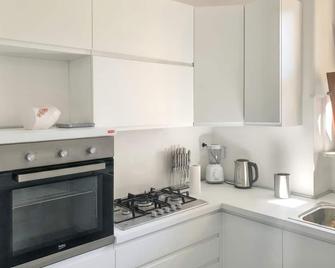Casa del sole - Sperlonga - Kitchen
