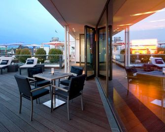 Atlantic Grand Hotel Bremen - Bremen - Balcony