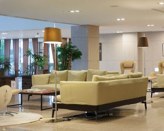 Luceville - Seogwipo - Lobby