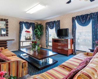 Econo Lodge Pearl - Jackson - Pearl - Wohnzimmer