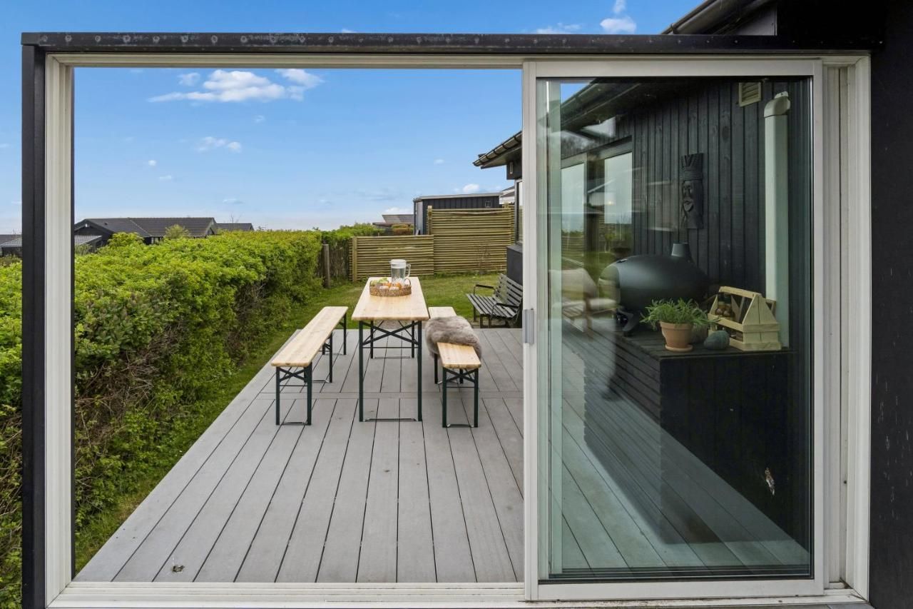 Charming holiday home with Baltic Sea views – Allinge