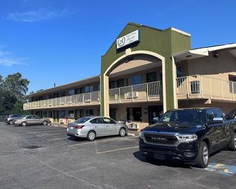 High Point Arcadia Inn - High Point - Edificio