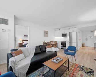 2BR Condo On The Boardwalk w/3 Baths! Cozysuites - Atlantic City - Slaapkamer