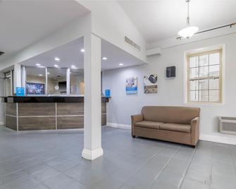 Studio 6 - Suites - Dallas, Tx - Downtown - Dallas - Front desk