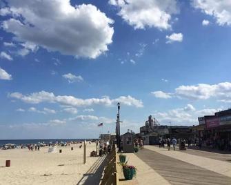 سيرفسايد موتيل - سياسيدي هايتس - شاطئ