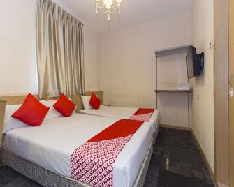 The Crown Borneo Hotel - Kota Kinabalu - Schlafzimmer