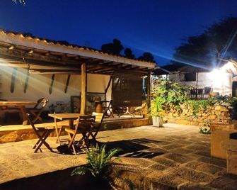 Hotel Casa de oracion Barichara - Barichara - Patio