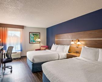 Best Western Plus Lexington Inn - Lexington - Bedroom