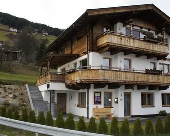 Mountain Chalet Zillertal - Family Holiday On The Mountain Near The Spa - Fügenberg - Gebouw