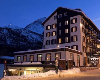 The Dom Hotel Saas-Fee operated by Dorint - Saas-Fee - Building
