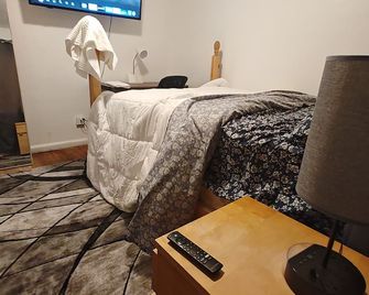 1 Room in our home in Salt Lake City Near International Airport and Fair Park - Salt Lake City