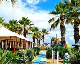 Hotel Il Timone - Porto San Giorgio - Strand