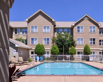 Staybridge Suites Wichita Falls By IHG - Wichita Falls - Piscina