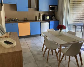 Vacances Ou Cnpe - Appart 2-3 Pers - Le Relais Du Plessis - Richelieu - Chaveignes - Kuchnia