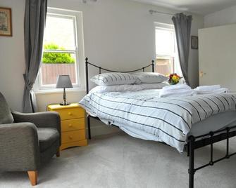 Beechurst Serviced Apartments - Cheltenham - Bedroom