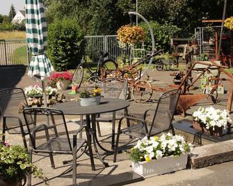 Bright and cozy vacation apartment - Schönebeck (Elbe) - Innenhof