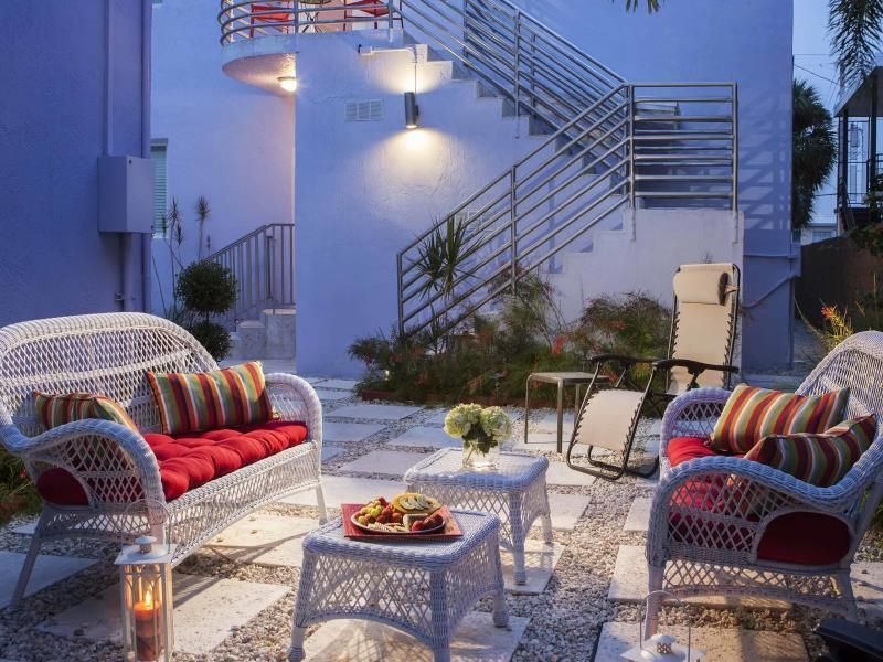 إم بوتيك هوتل - ميامي بيتش - شرفة مرصوفة