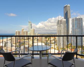 Mantra on View Hotel - Surfers Paradise - Balcony